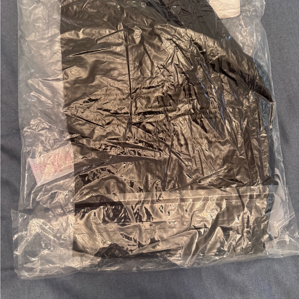 New FIGS High Waisted Zamora Scrub Pants Petite Medium Black NWT - Picture 4 of 4